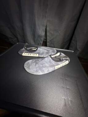 Robin Ruth Florida Camo Water Shoes Size 44/45